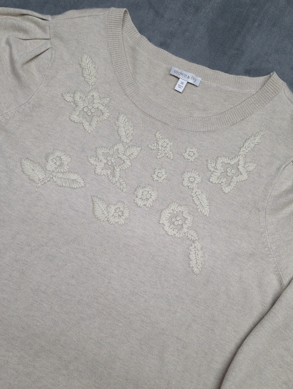 crown & ivy cream embroidered crewneck sweater with floral applique